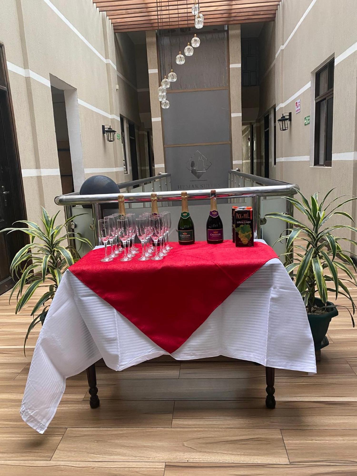 Hemak Suites Nairobi Dış mekan fotoğraf
