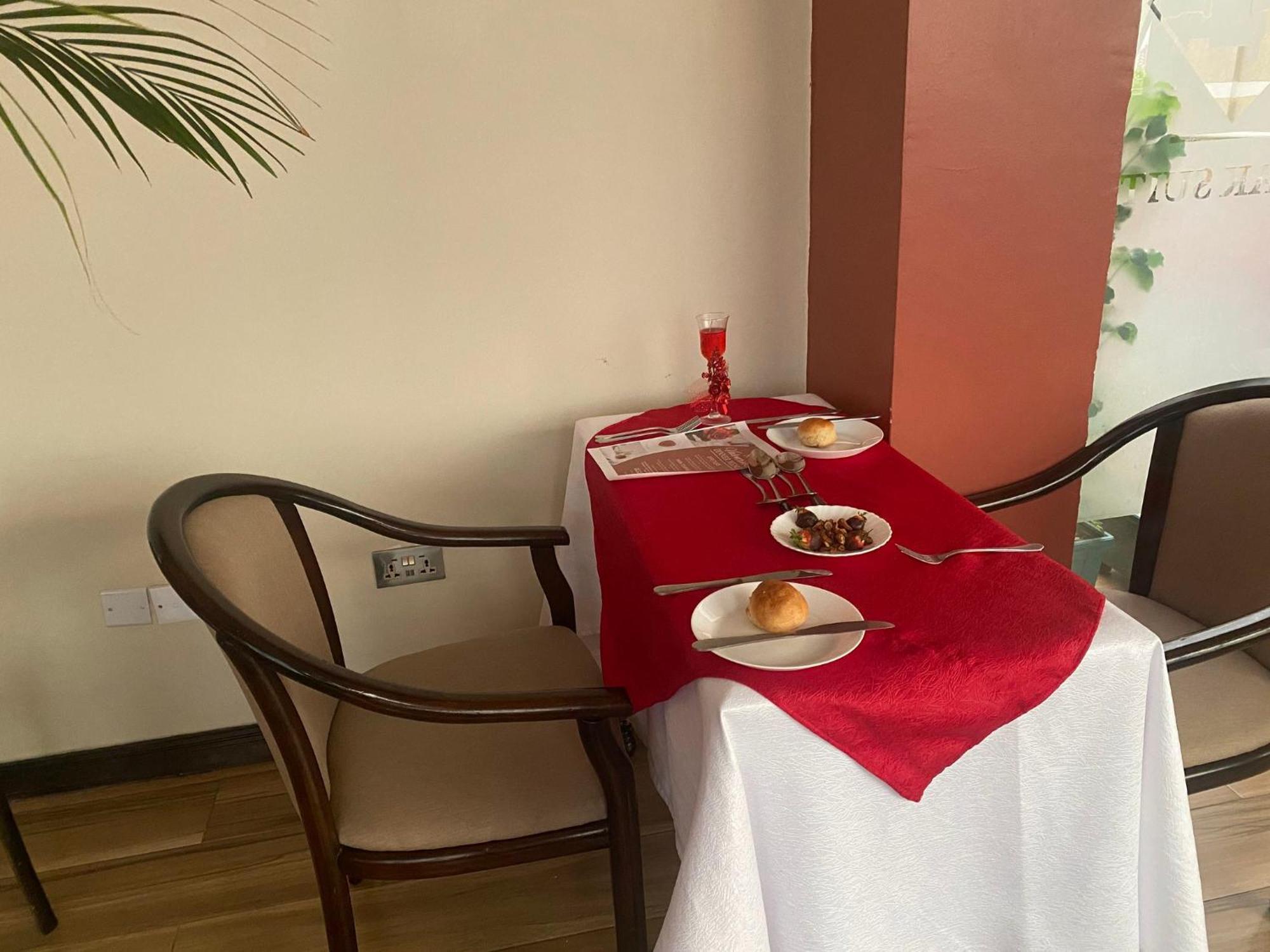 Hemak Suites Nairobi Dış mekan fotoğraf